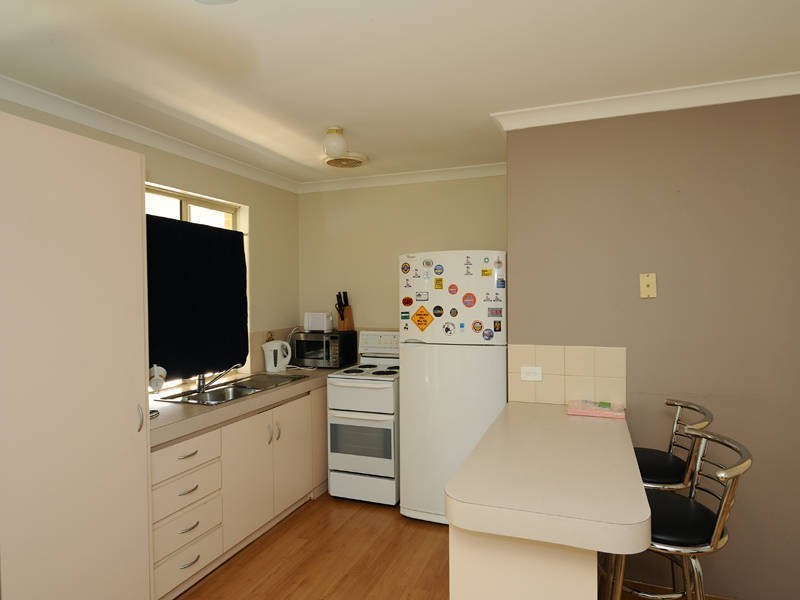 14 Pallarup Grove, Waikiki WA 6169