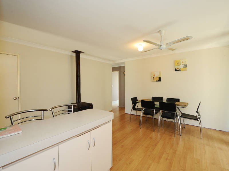 14 Pallarup Grove, Waikiki WA 6169