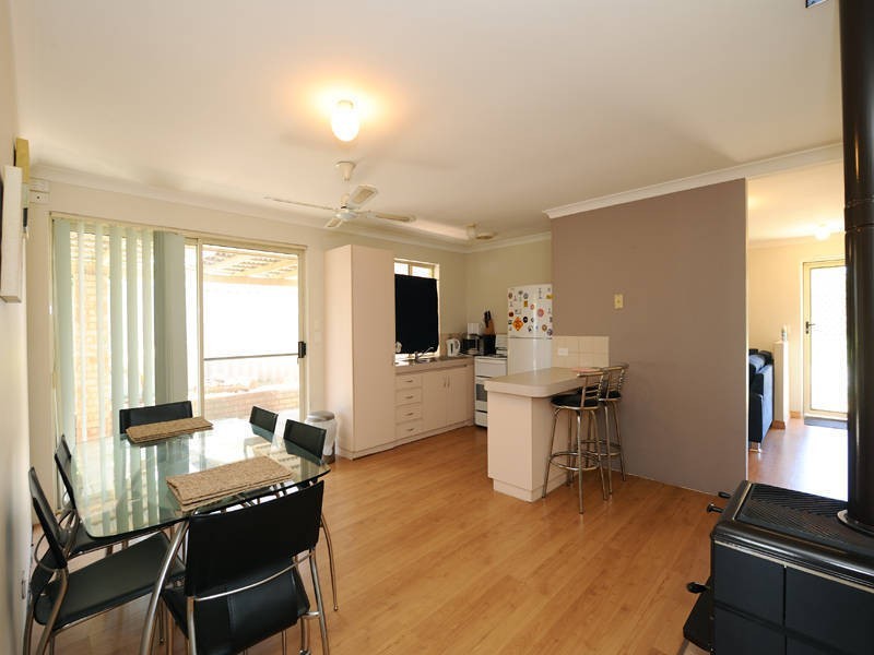 14 Pallarup Grove, Waikiki WA 6169