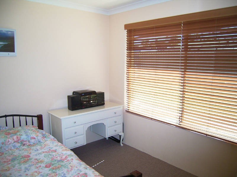 15 Jean Pierre Drive, Warnbro WA 6169