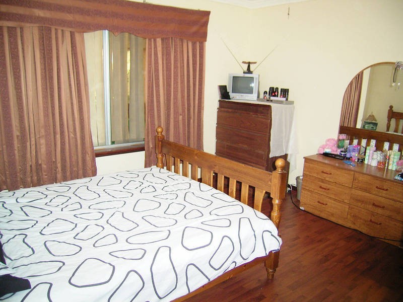 61 Sicklemore Road, Parmelia WA 6167