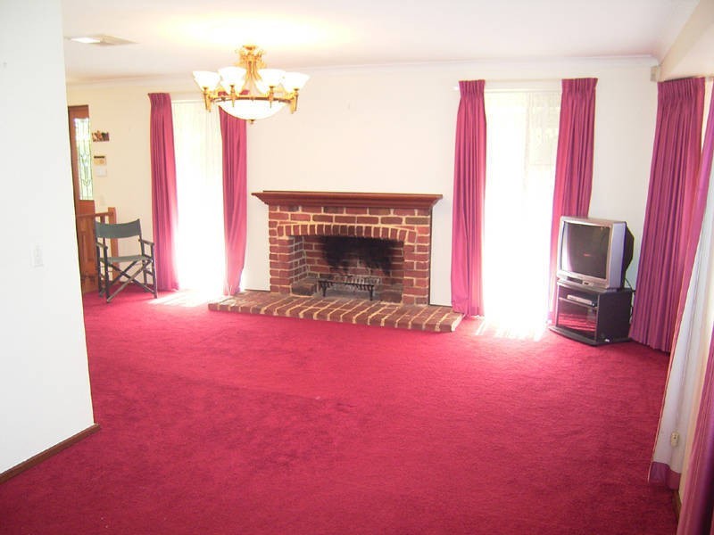 18 Fernando Place, Safety Bay WA 6169