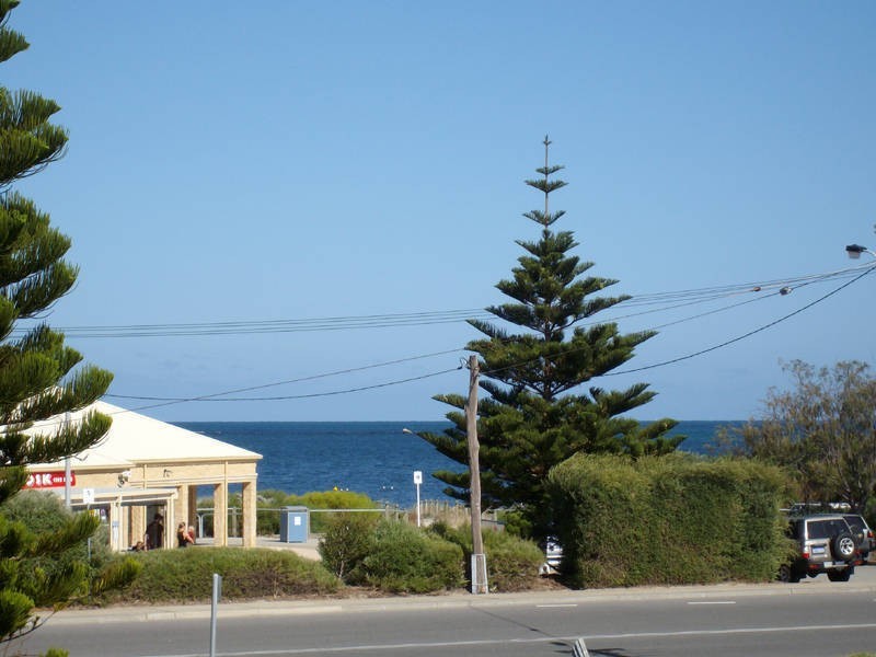 1/154  Arcadia Drive, Shoalwater WA 6169