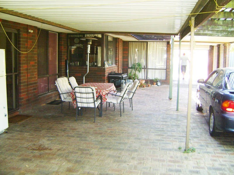 86 Council Avenue, Rockingham WA 6168