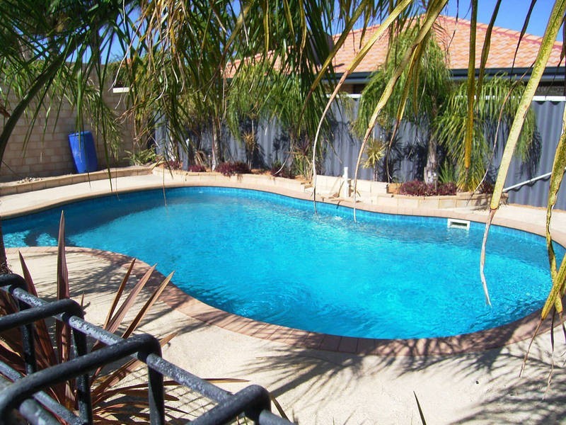 14 Eiffel Crescent, Port Kennedy WA 6172