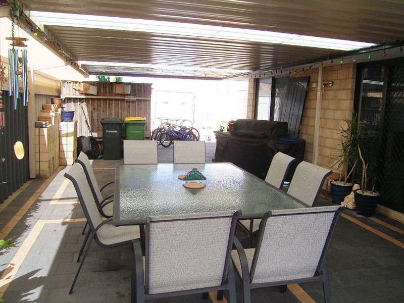 14 Eiffel Crescent, Port Kennedy WA 6172