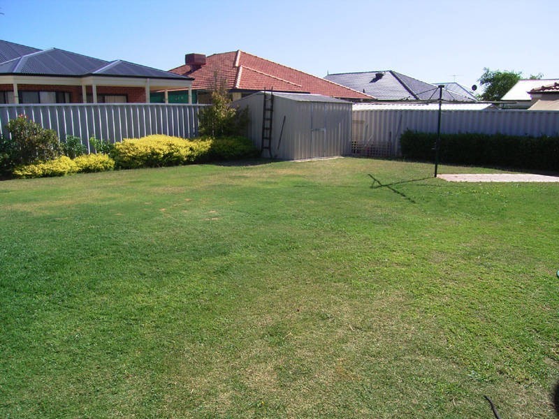 40 Tryall Avenue, Port Kennedy WA 6172