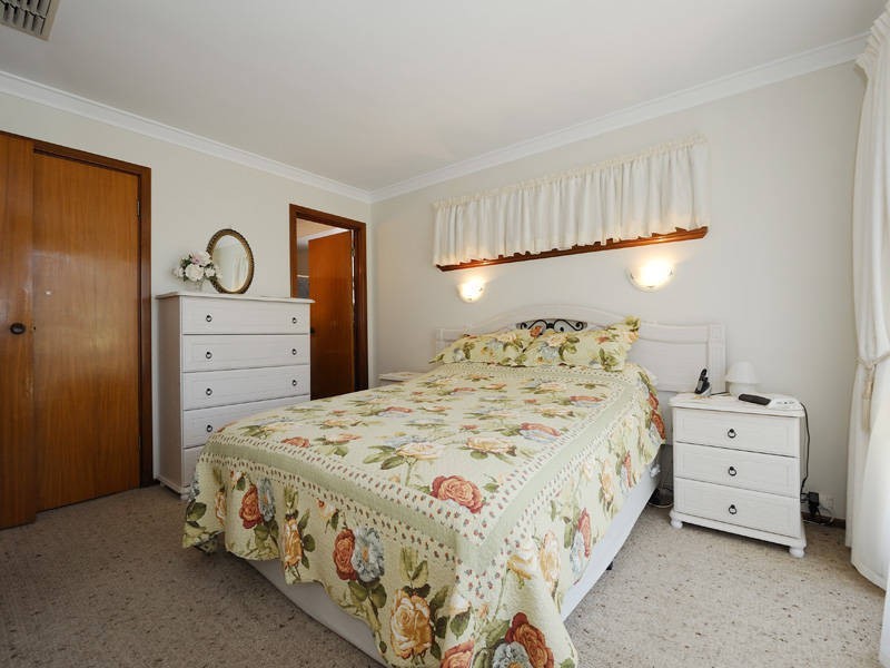 540 Safety Bay Road, Waikiki WA 6169