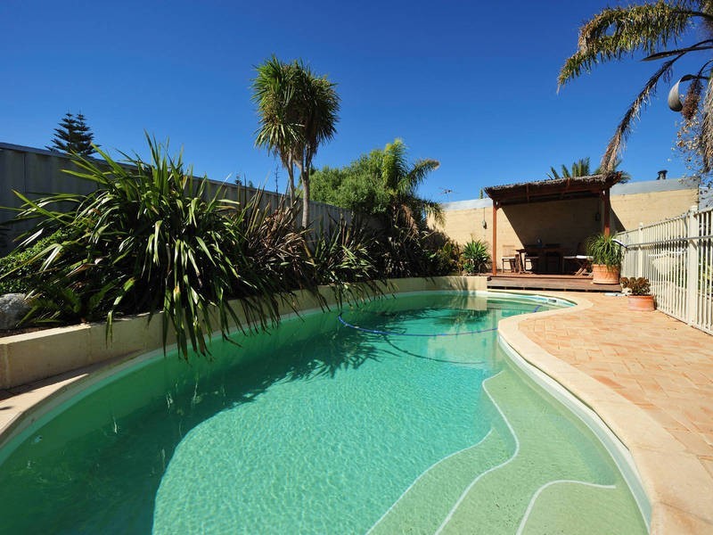 22 Ledger Street, Warnbro WA 6169