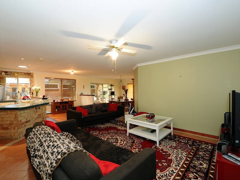 22 Ledger Street, Warnbro WA 6169