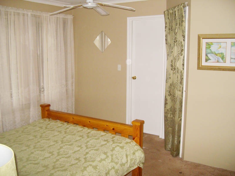 10 Lisbon Place, Warnbro WA 6169