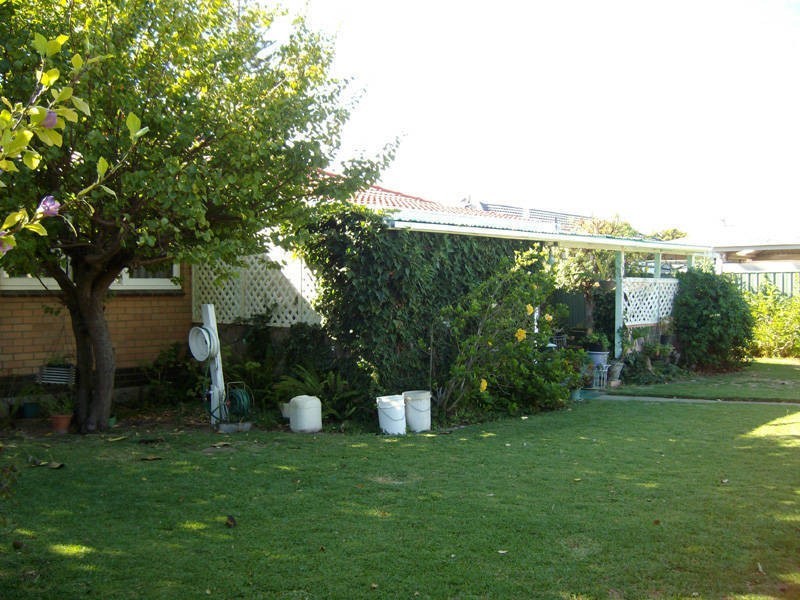 19 Waller Street, Rockingham WA 6168