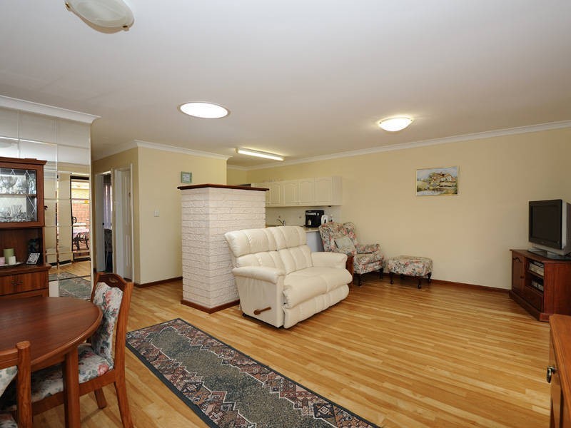 2/7 Hackett Street, Mandurah WA 6210
