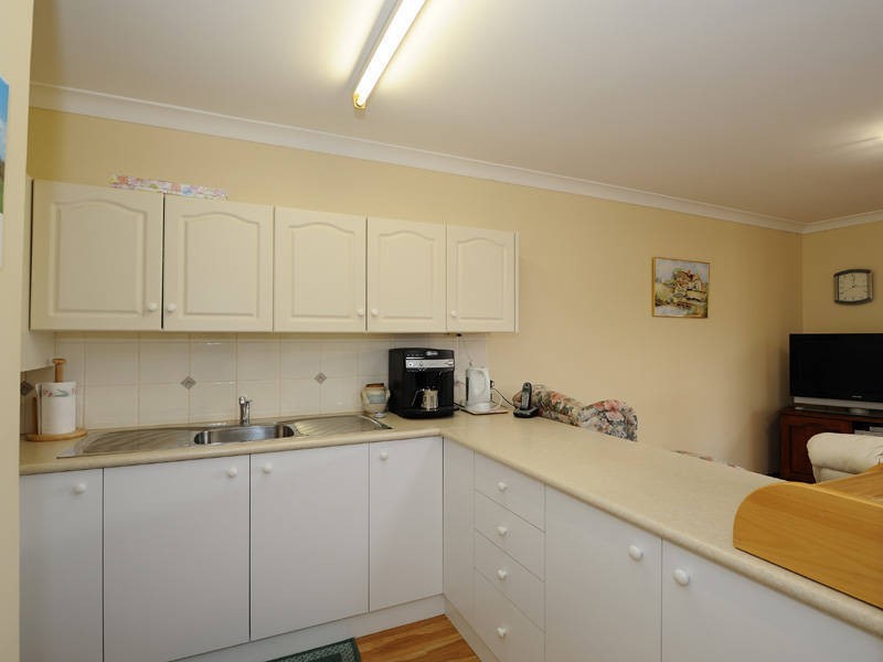 2/7 Hackett Street, Mandurah WA 6210