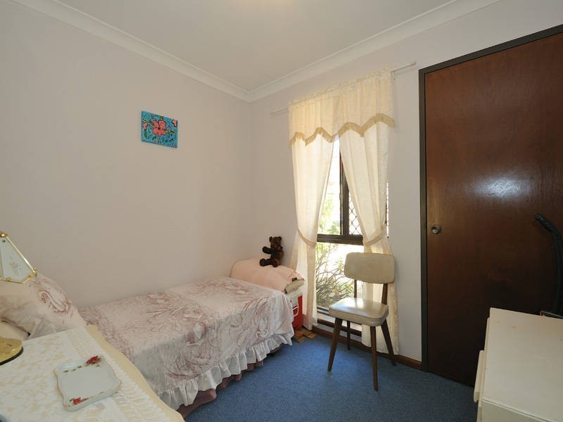 2/7 Hackett Street, Mandurah WA 6210