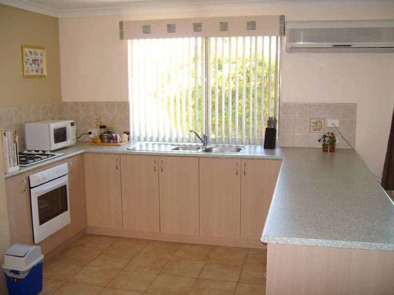 18 Barossa Approach, Rockingham WA 6168