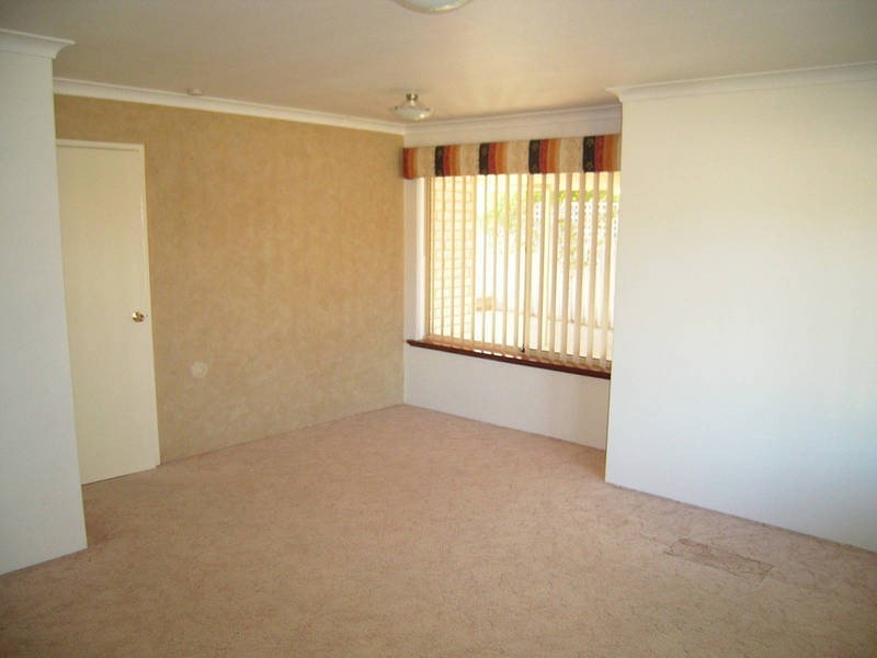 9 Shell Close, Cooloongup WA 6168