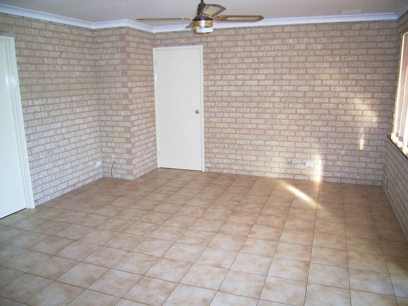 9 Shell Close, Cooloongup WA 6168