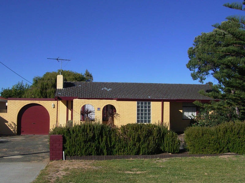 9 Light Street, Shoalwater WA 6169