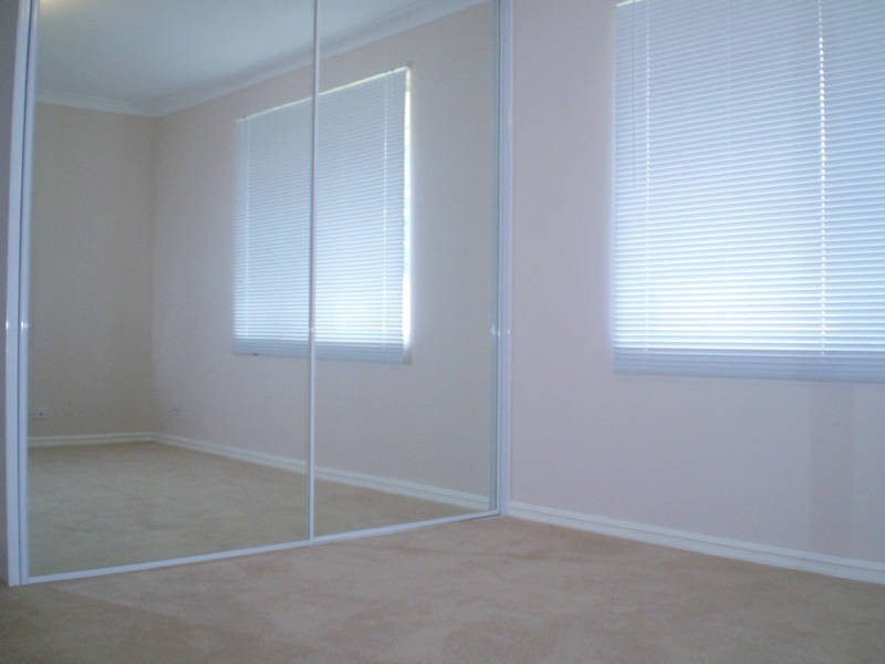 16 Greenlea Crescent, Warnbro WA 6169