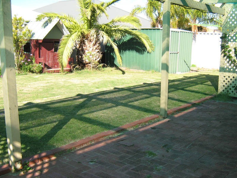 20 Pesaro Green, Secret Harbour WA 6173