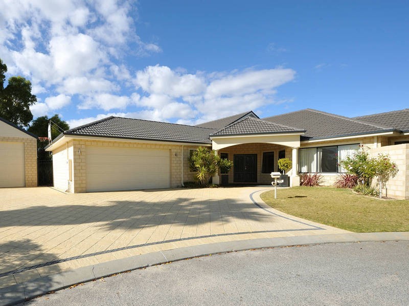 15 Caballo Court, Safety Bay WA 6169