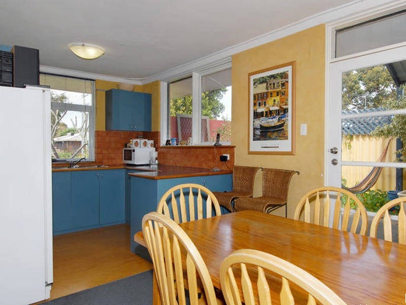 174 Fendam Street, Warnbro WA 6169