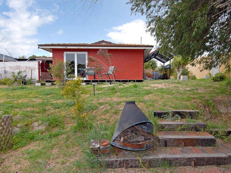 174 Fendam Street, Warnbro WA 6169