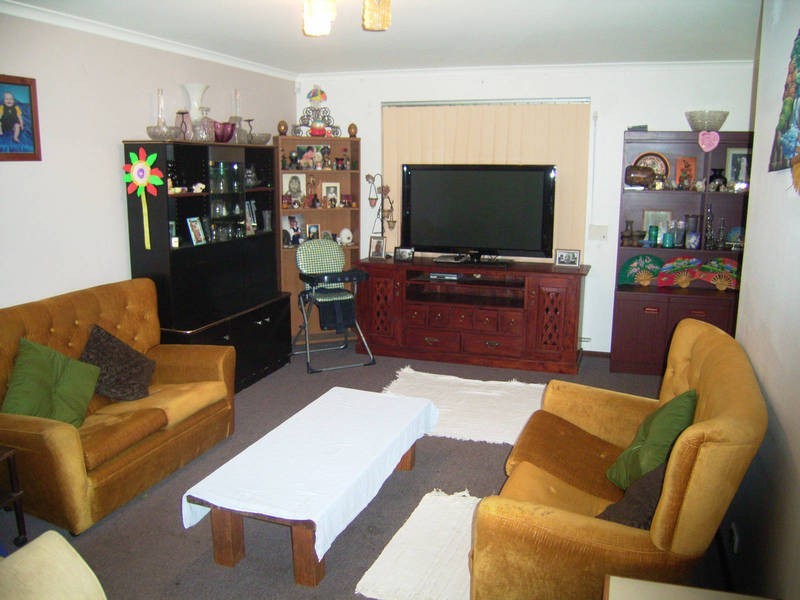 8 Chester Way, Rockingham WA 6168