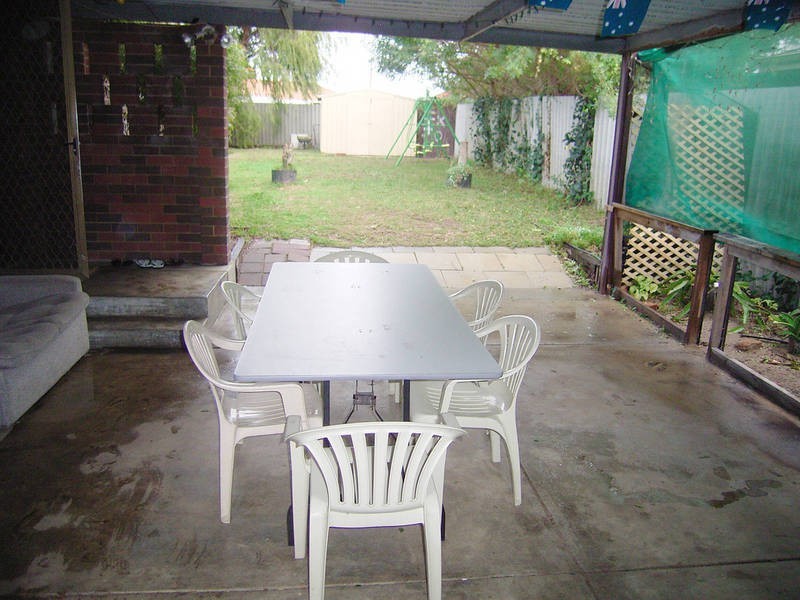 8 Chester Way, Rockingham WA 6168