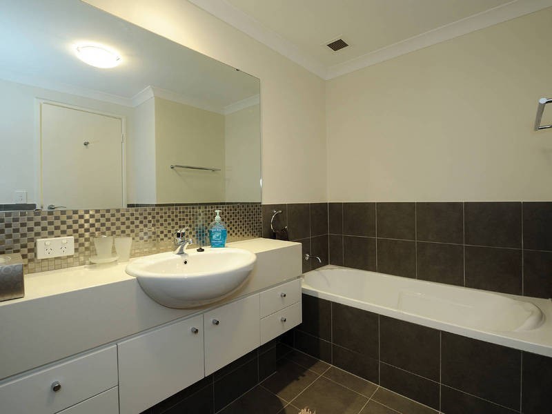 36/17 Rockingham Beach Road, Rockingham WA 6168