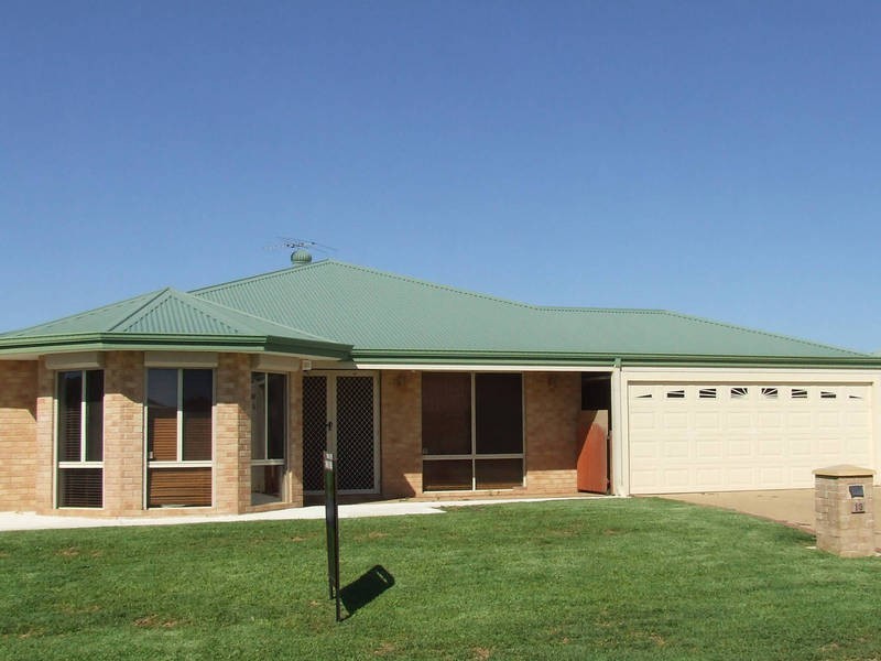 13 Zedora Loop, Port Kennedy WA 6172