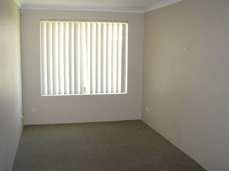 13 Zedora Loop, Port Kennedy WA 6172