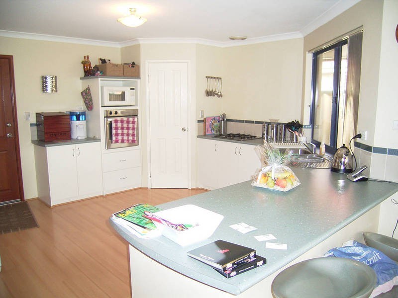 11 Freeling Road, Port Kennedy WA 6172