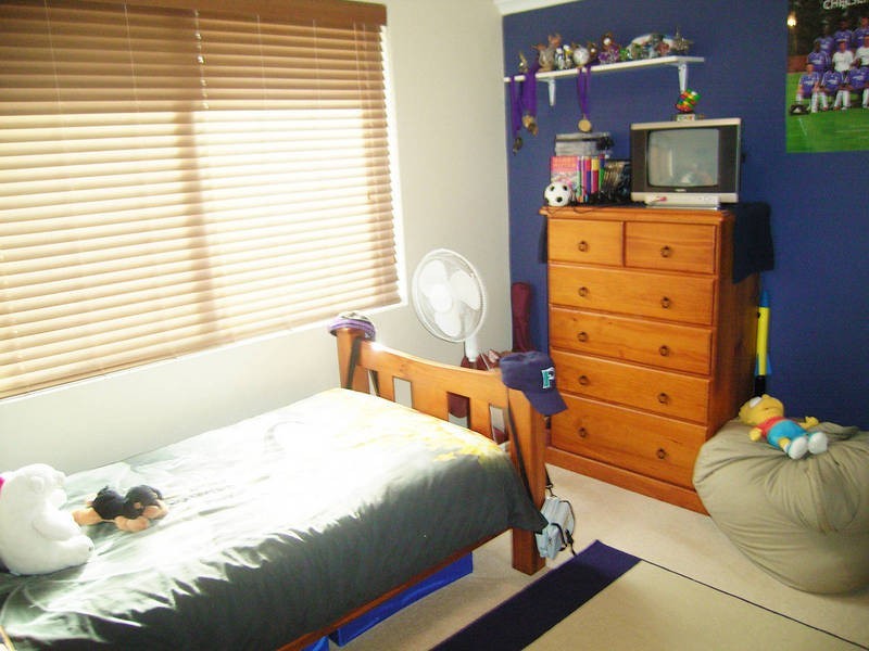 11 Freeling Road, Port Kennedy WA 6172