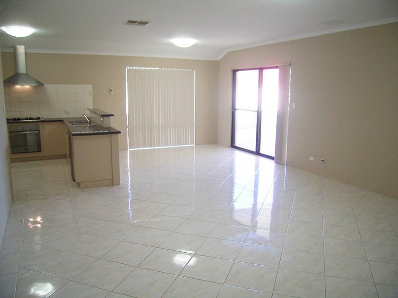 10 Voltaire Way, Secret Harbour WA 6173