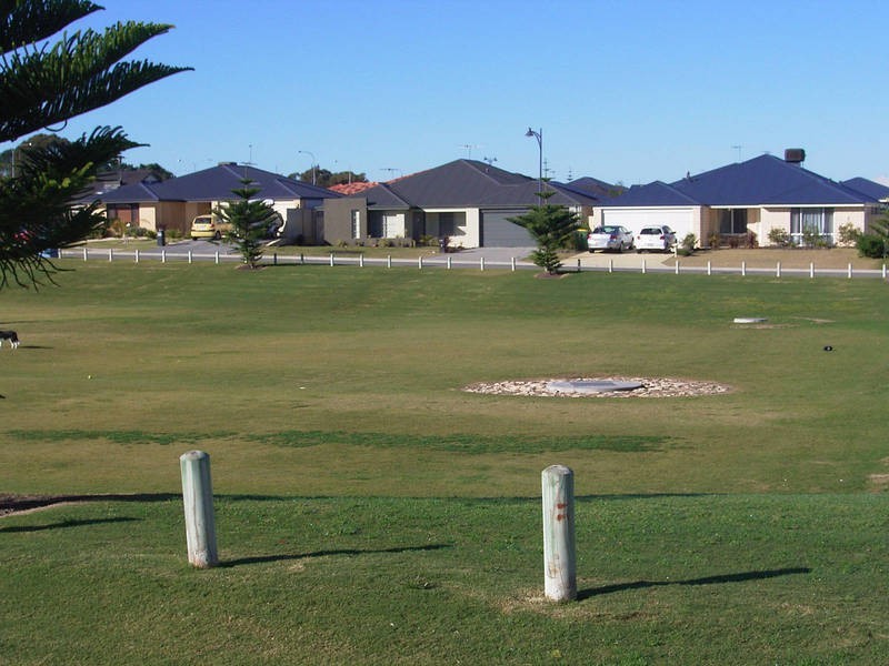 10 Voltaire Way, Secret Harbour WA 6173