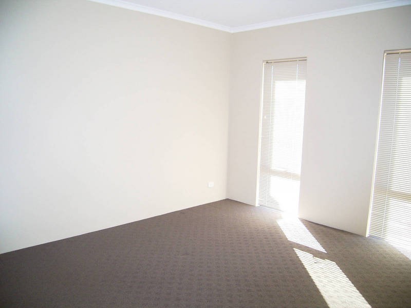 10 Voltaire Way, Secret Harbour WA 6173