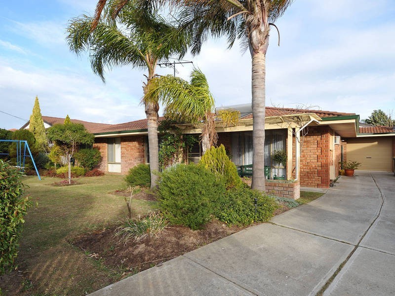 35 Hennessy Way, Rockingham WA 6168