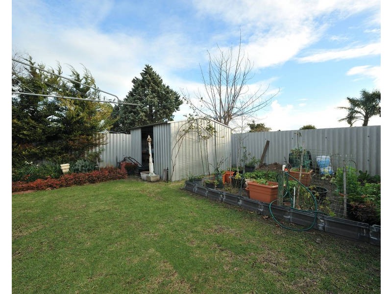 35 Hennessy Way, Rockingham WA 6168