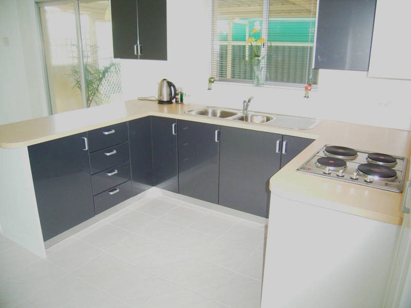 13 Rotohine Place, Cooloongup WA 6168