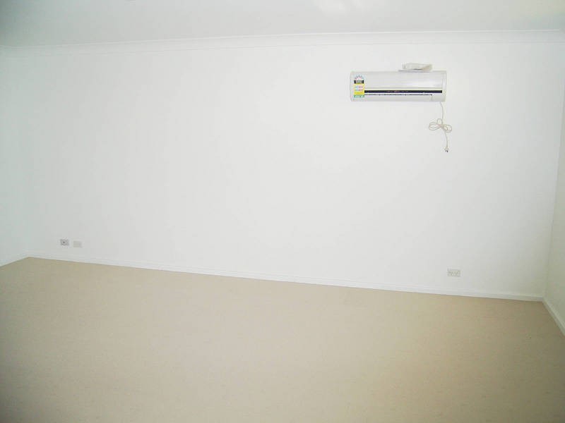 13 Rotohine Place, Cooloongup WA 6168