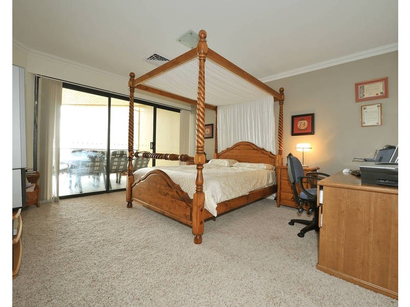 16/59 Rockingham Beach Road, Rockingham WA 6168