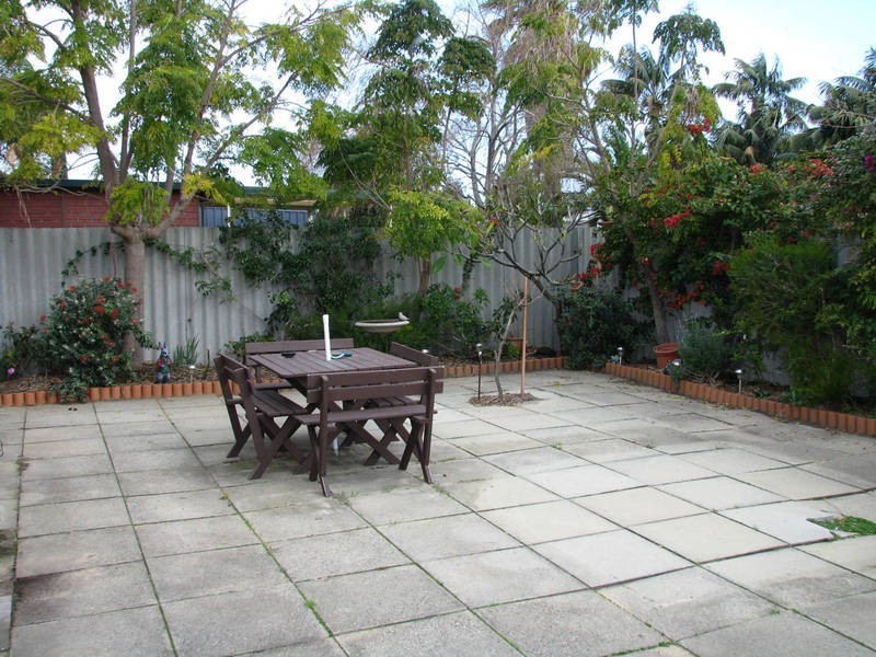 79 Read Street, Rockingham WA 6168