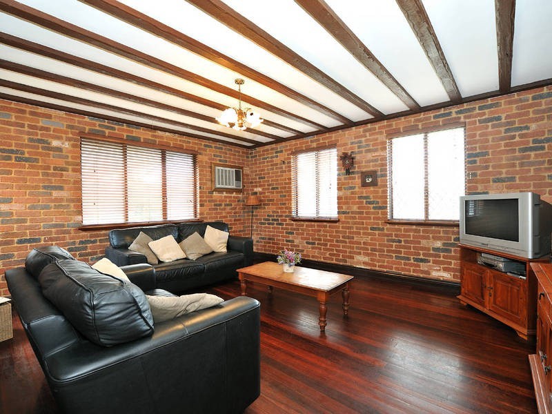 13 Gregson Street, Rockingham WA 6168