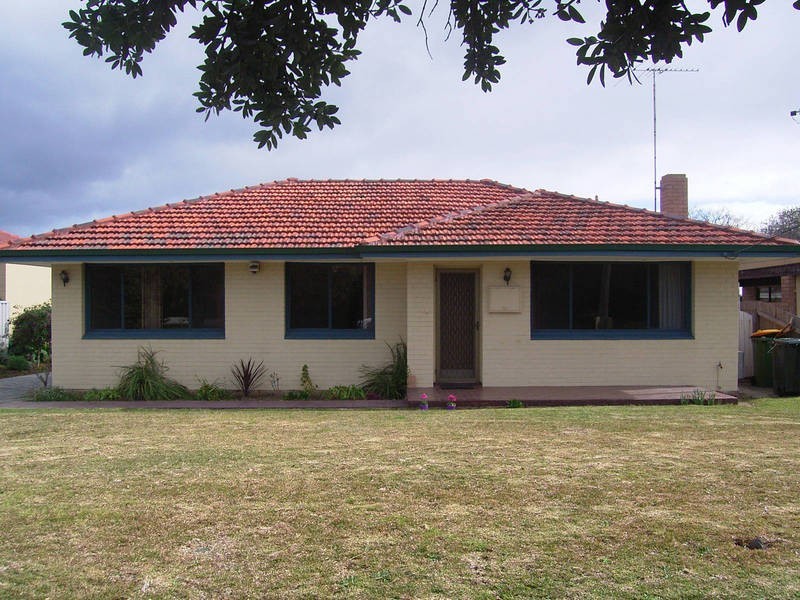 48A Regan Street, Rockingham WA 6168