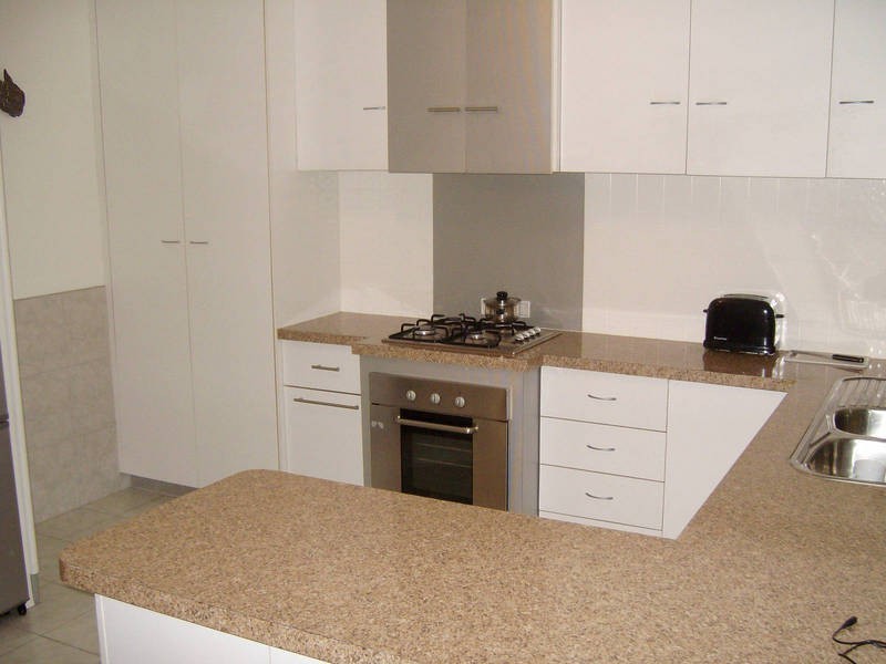 14 Tanby Place, Cooloongup WA 6168