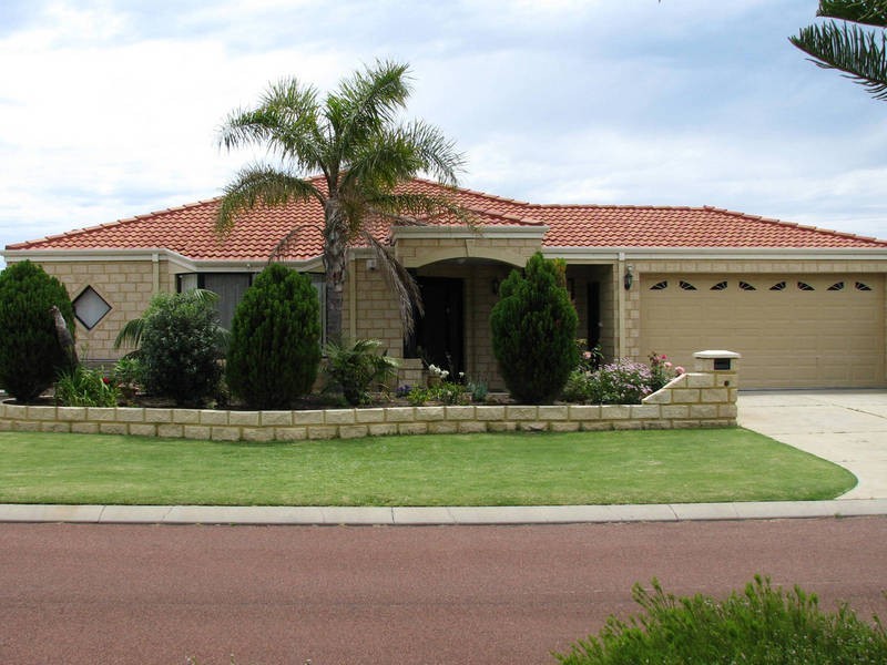 70 Chelmsford Avenue, Port Kennedy WA 6172