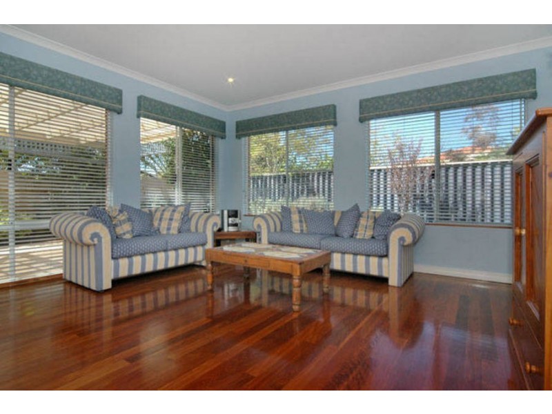 35 Galway Gardens, Warnbro WA 6169