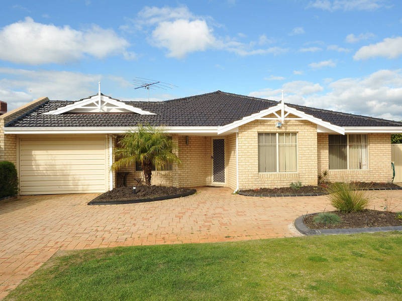 66 St Andrews Loop, Cooloongup WA 6168